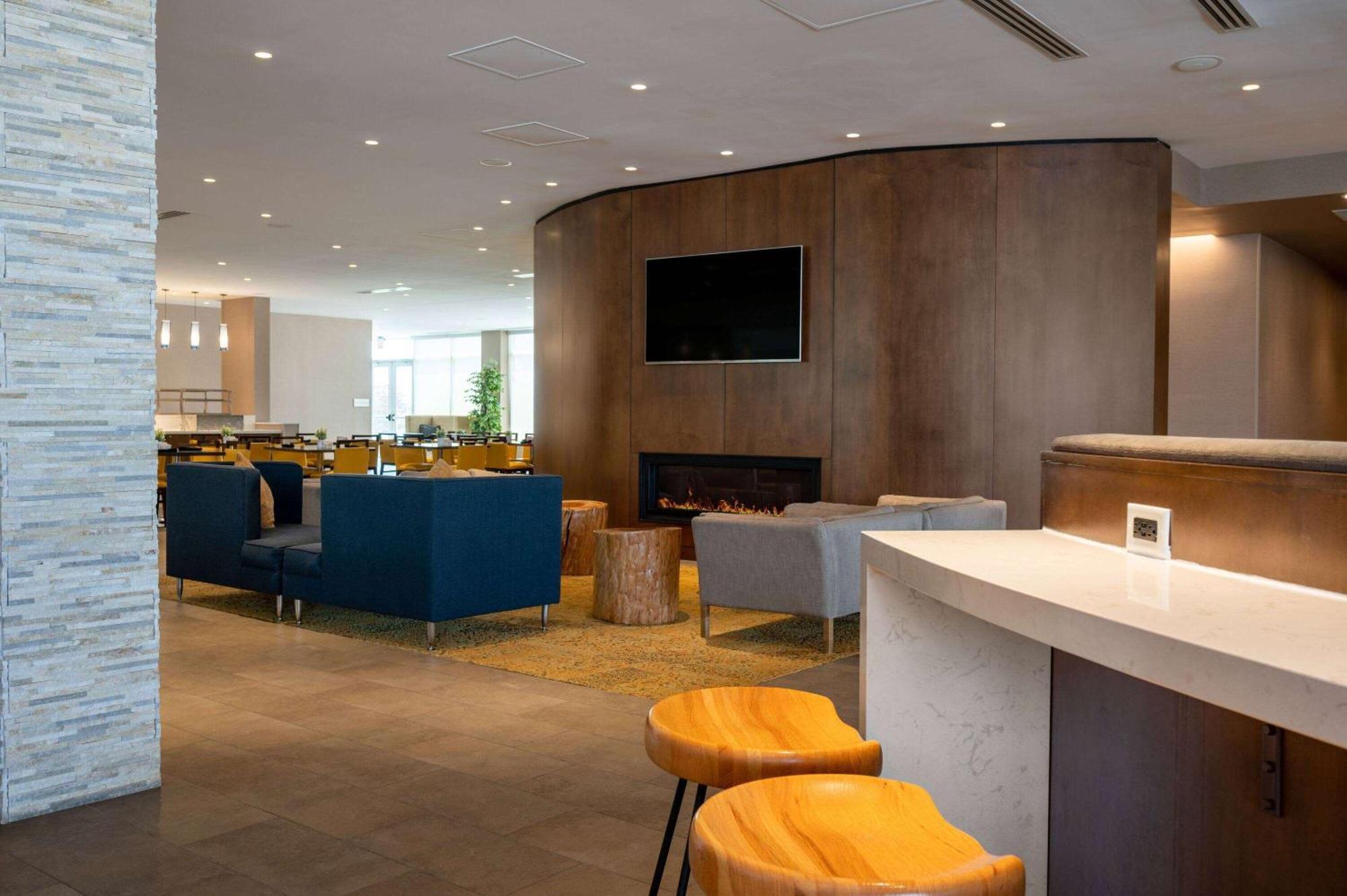 Wyndham Westfield Hotel Buitenkant foto